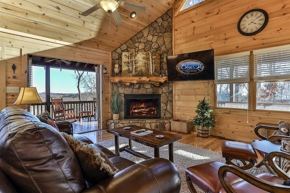 Great room with Gas Fireplace