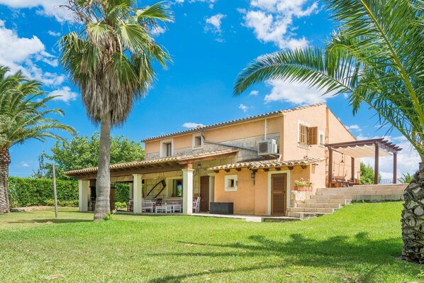 Extérieur maison de vacances [été]