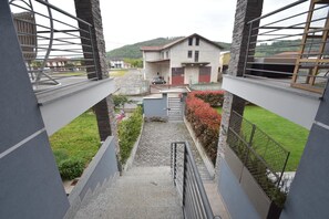 Entrance / Reception