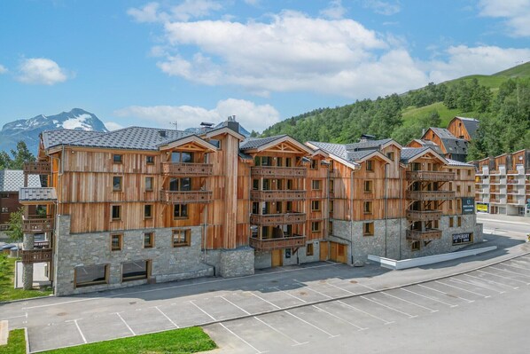 Extérieur maison de vacances [été]