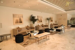 Entrance / Reception