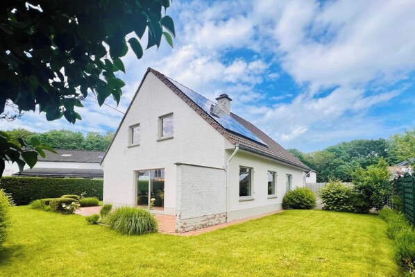 Holiday Home Exterior [summer]