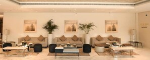 Entrance / Reception