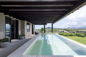 Big private infinity pool with views