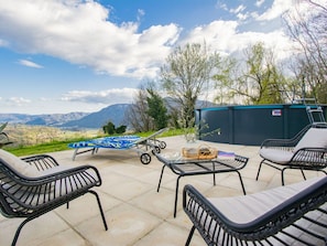 Wohnung, Möbel, Wohngebiet, Balkon, Eigentumswohnung, Stuhl, Schatten, Resort, Küste, Hotel