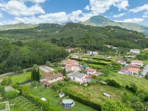 Vue Du Ciel, Montagnes, Paysage, Station De Montagne, Zone Rurale, Colline, Lot Terre, Photographie Aérienne, Village, Plantation