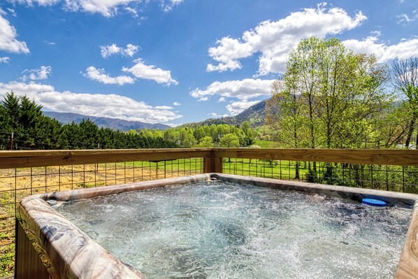 Vacation Rental in the Smoky Mountains "Happy Hollow Hideaway" - Hot tub with mountain views