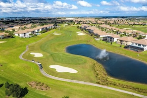 Beautiful golf course view behind the house! ⛳️ Champions Gate is a golfers PARADISE! The world famous Champions Gate Country Club (In the neighborhood) Champions Gate Golf Club (1 mile away at The Omni) each provide world class golfing!