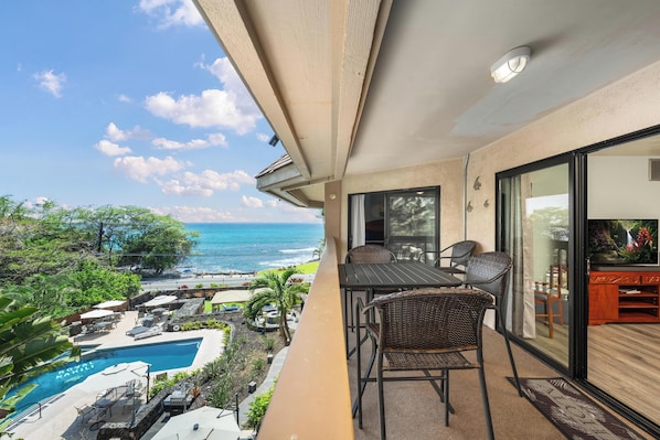 Partial ocean view from the lanai