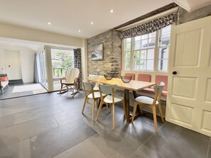 Dining table in kitchen of 36 High Street Holiday Cottage, Padstow, North Cornwall