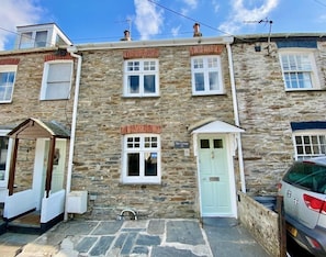 Front of The Cottage holiday cottage in, Padstow, North Cornwall