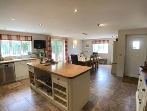 Breakfast bar in kitchen of Polcarrek Holiday Cottage, Padstow North Cornwall