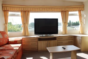 Living Room / Lounge