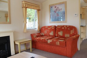 Living Room / Lounge