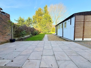 Enjoy the spacious back garden, perfect for families. With plenty of room for outdoor play, dining, and relaxation, it’s an ideal spot to create lasting memories together.