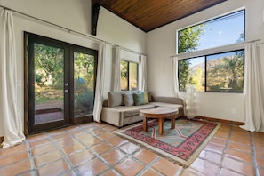 Entrance to the living room