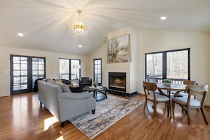 Living Room, dining nook