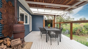Outdoor seating/dining area