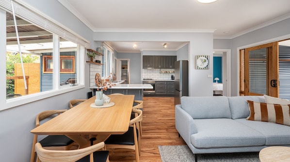 Lounge and dining area