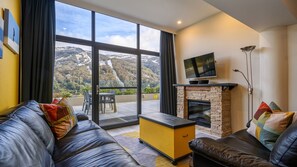 Living, terrace