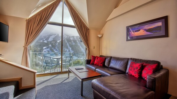 Living, balcony