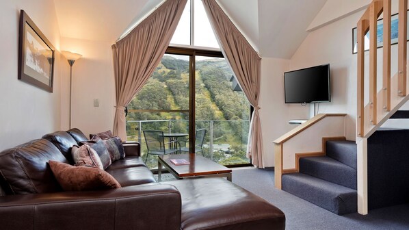 Living, balcony