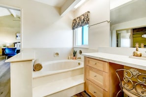 Fresh towels, essential toiletries, and spa-like simplicity. #travelsgvcertified