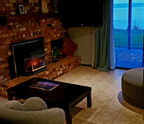 Cozy with the fireplace