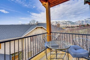 Deck | Mountain Views | Gas Grill | Hot Tub