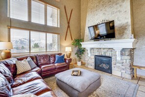 Living Room | Central A/C | Main Level