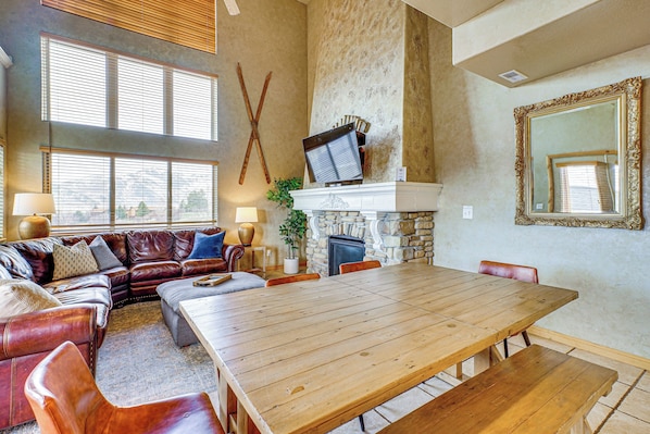 Eden Vacation Rental | 6BR | 4.5BA | 3,430 Sq Ft | Stairs Required