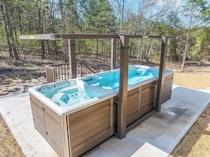 Bain à remous extérieur