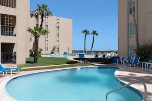 Multiple beach facing pools!
