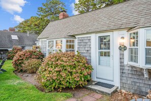 Welcome to Cottage 35 - The Duckling
