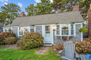 Welcome to Cottage 35 - The Duckling