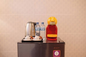 Kaffee und/oder Kaffeemaschine