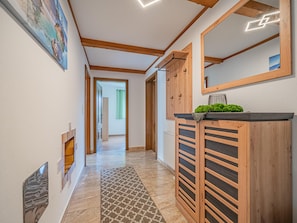 Entrance / Reception