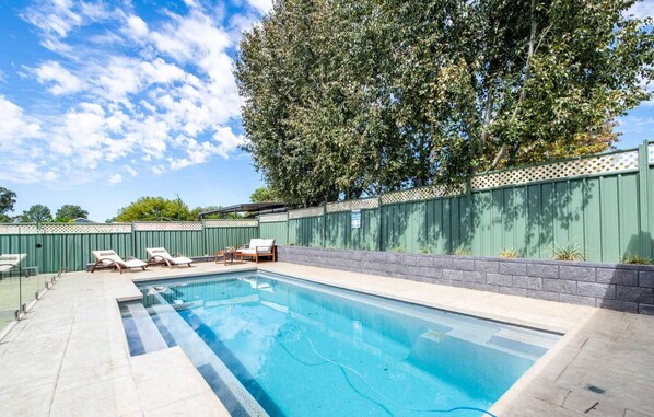 Cypress Point | Pool Entertainer, Pets Allowed