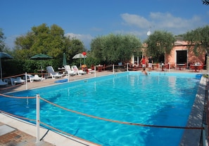 Schwimmbad des Ferienhauses