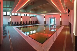 Holiday Home Swimming Pool