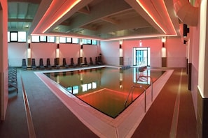 Holiday Home Swimming Pool