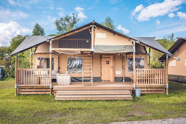 Extérieur maison de vacances [été]