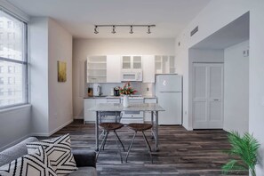 Fully equipped kitchen