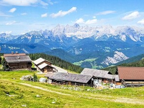 Mountainous Landforms, Mountain, Mountain Range, Hill, Highland, Hill Station, Valley, Ridge, Alps, Summit