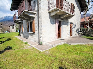 Schwimmbad, Verbundwerkstoff, Wohnung, Eigentumswohnung, Villa, Landscaping, Resort, Hotel, Balkon, Eco Hotel
