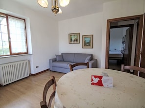 Schwimmbad, Verbundwerkstoff, Wohnung, Eigentumswohnung, Villa, Landscaping, Resort, Hotel, Balkon, Eco Hotel