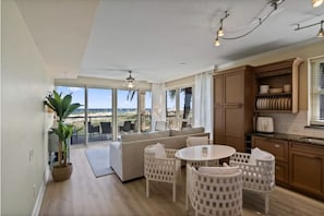 Kitchen 5