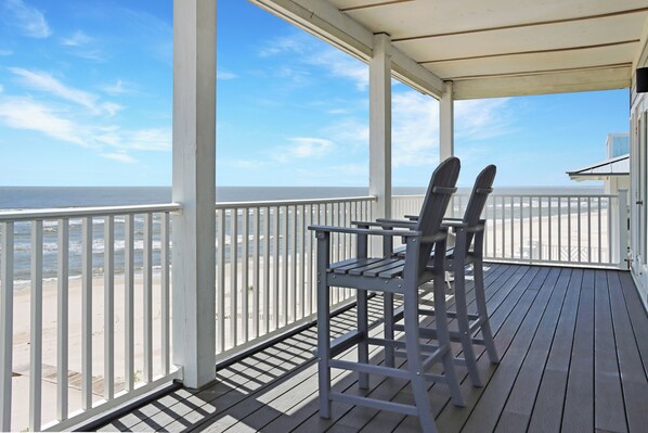 Top Floor Beachfront Deck