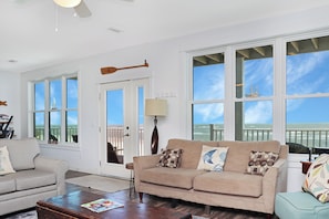 Beach Front Living and Dining Area