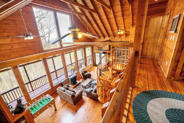 Mountain Memories 2's cozy living area